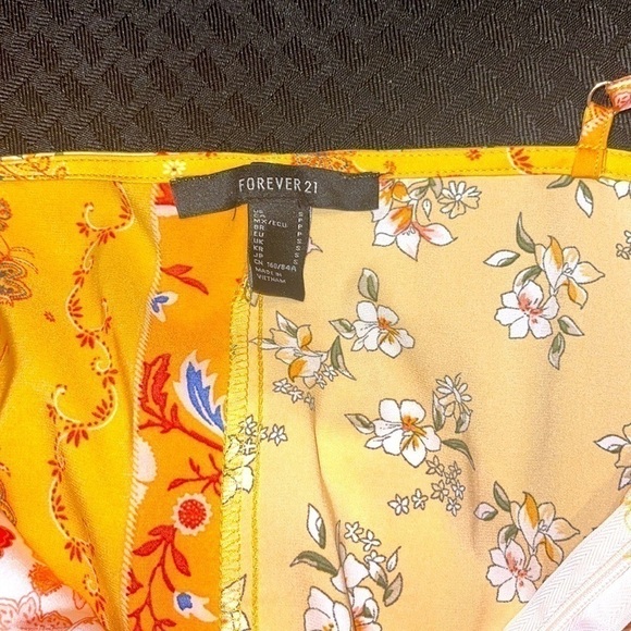 NWOT-Forever21-Floral Vented-Hem Satin Dress - Picture 9 of 9